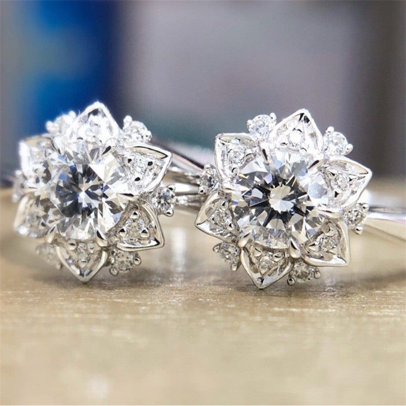 Women's Luxury Flower Artificial Zircon Ring