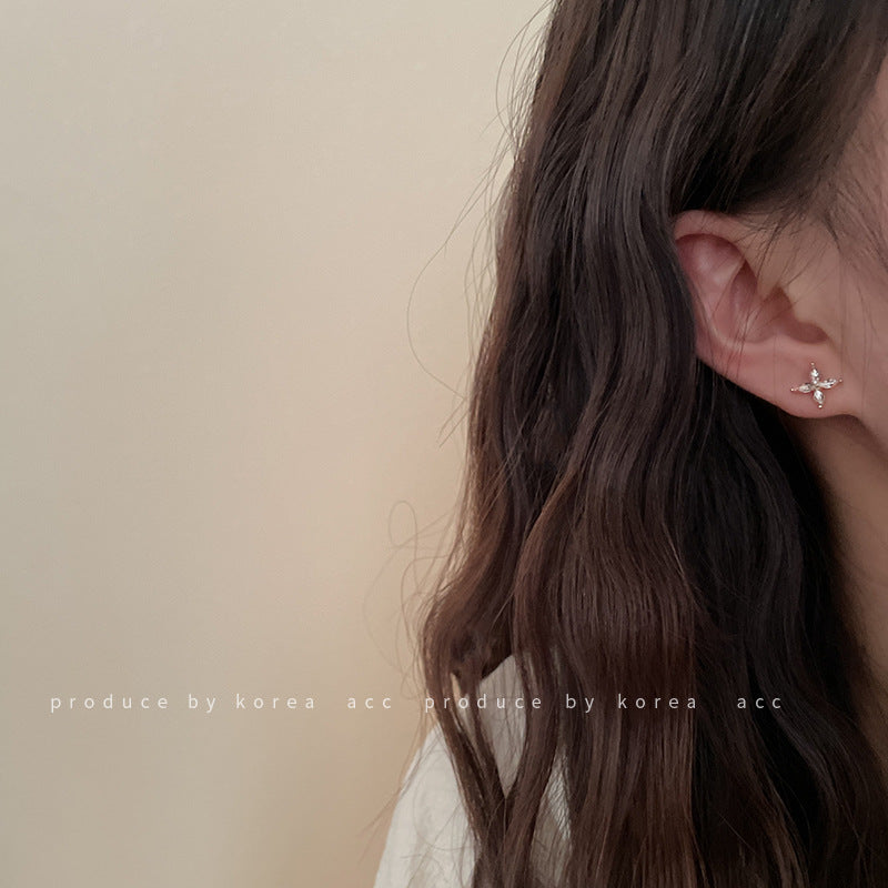 Moon Earrings Vintage Palace Style Earrings