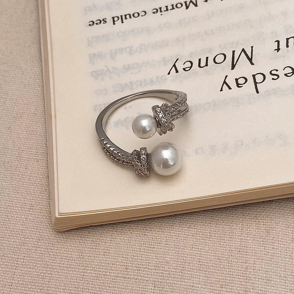 Simple Pearl Open-end Zircon Ring