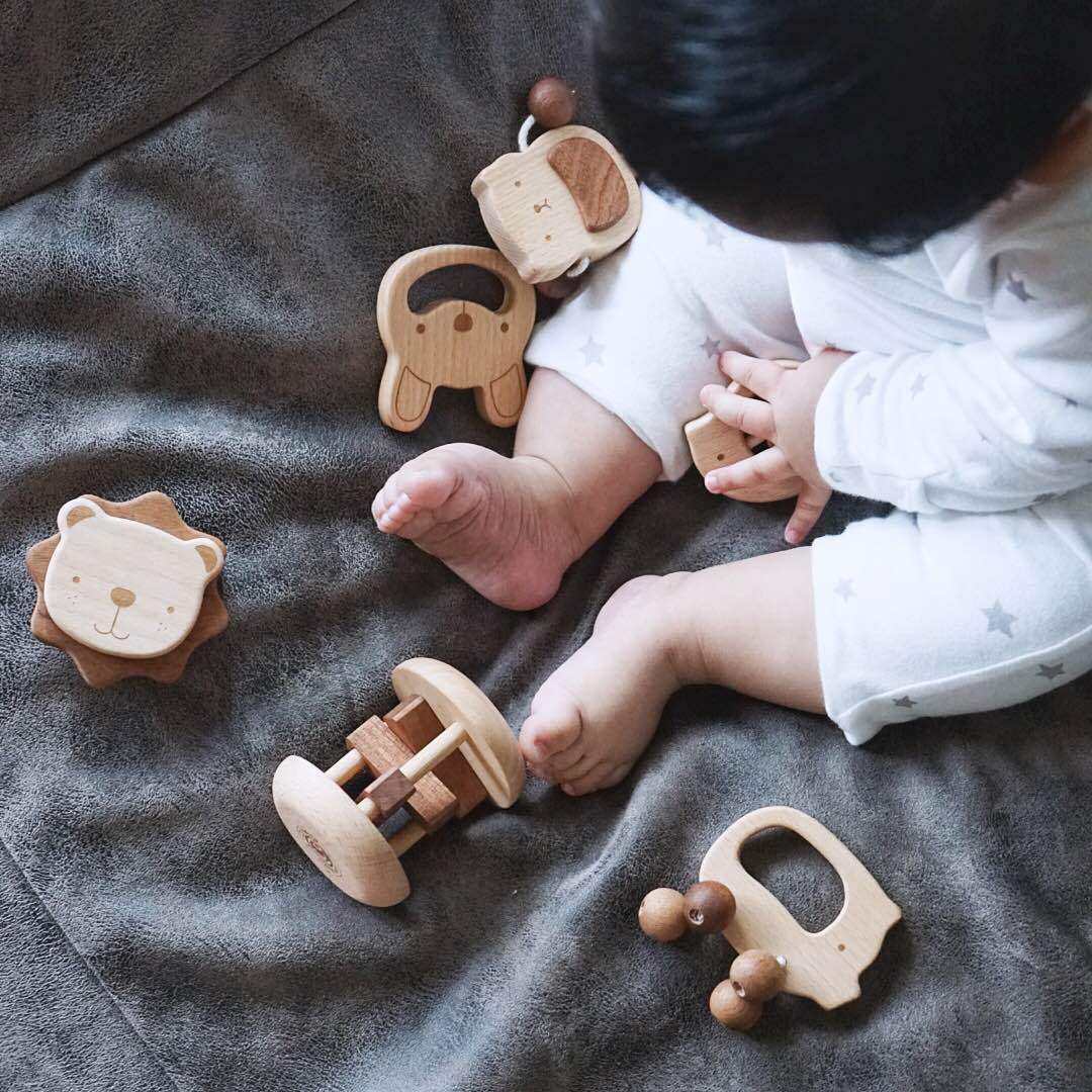 Baby wooden handbell