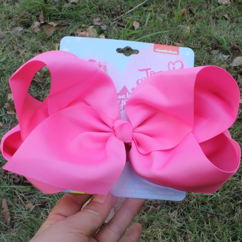 Oversized bow hair clip