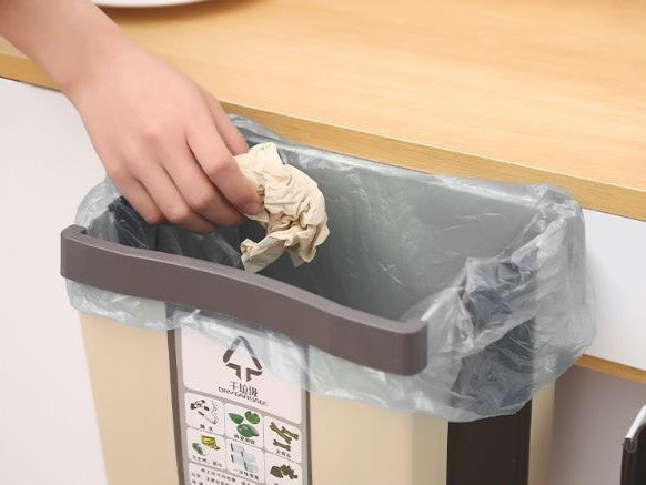 Folding bin