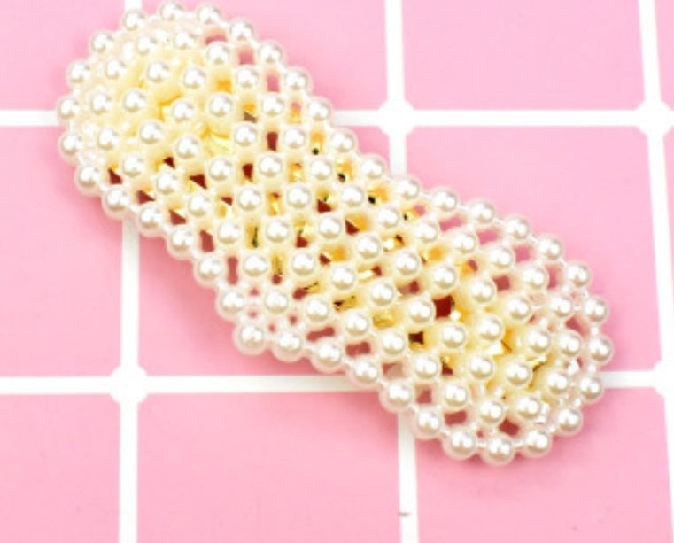 Knitted hair clip headdress