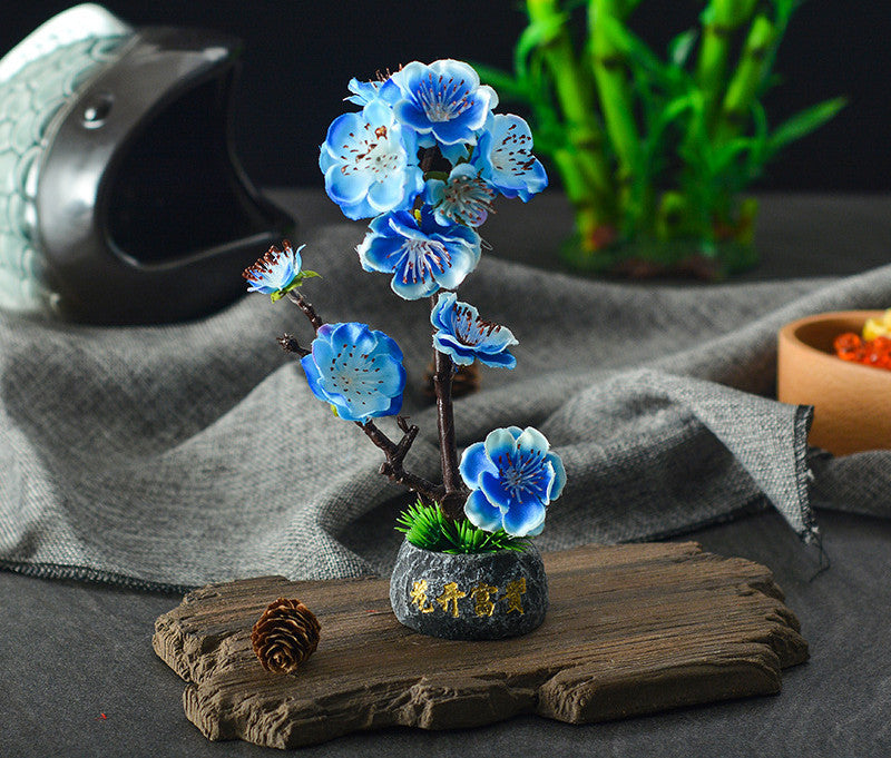 Creative Small Ornaments With Decorative Flowers and Plants