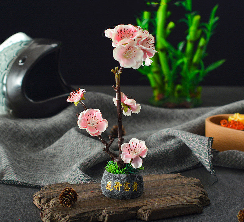 Creative Small Ornaments With Decorative Flowers and Plants