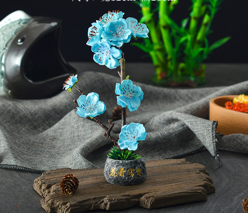 Creative Small Ornaments With Decorative Flowers and Plants