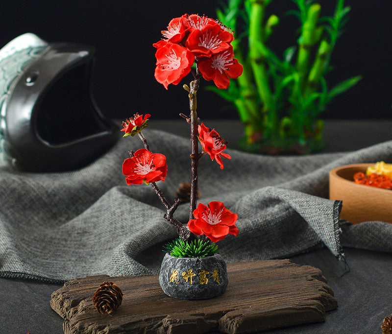 Creative Small Ornaments With Decorative Flowers and Plants