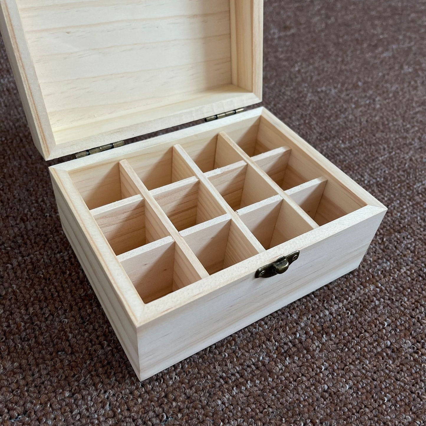 Custom Wooden Square Pine Essential Oil Storage Bag