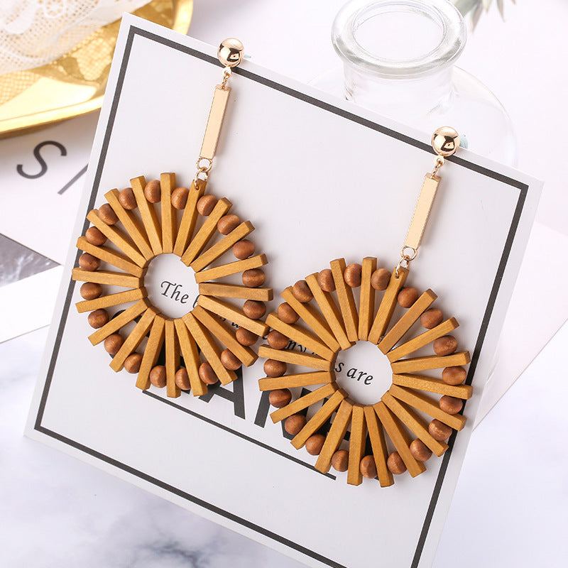 Wooden round earrings