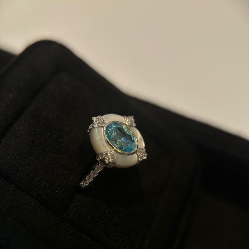 Light Luxury Aquamarine Oval Fritillary Ring Female Method