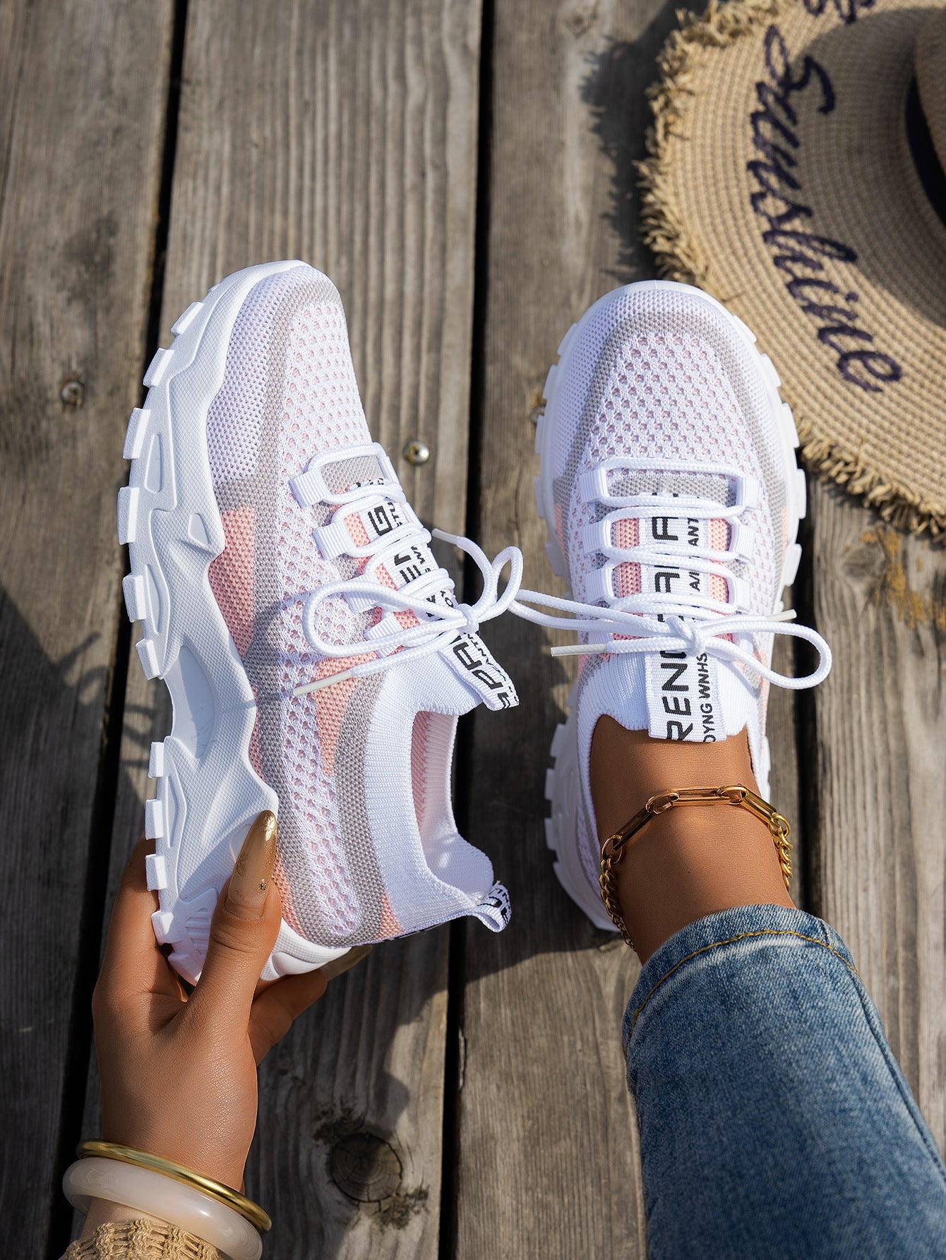 Flyknit Mesh Shoes Women's Thin Breathable Casual Shoes