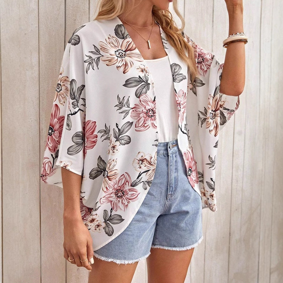 Fashion Printing Without Buckle Batwing Sleeve Coat