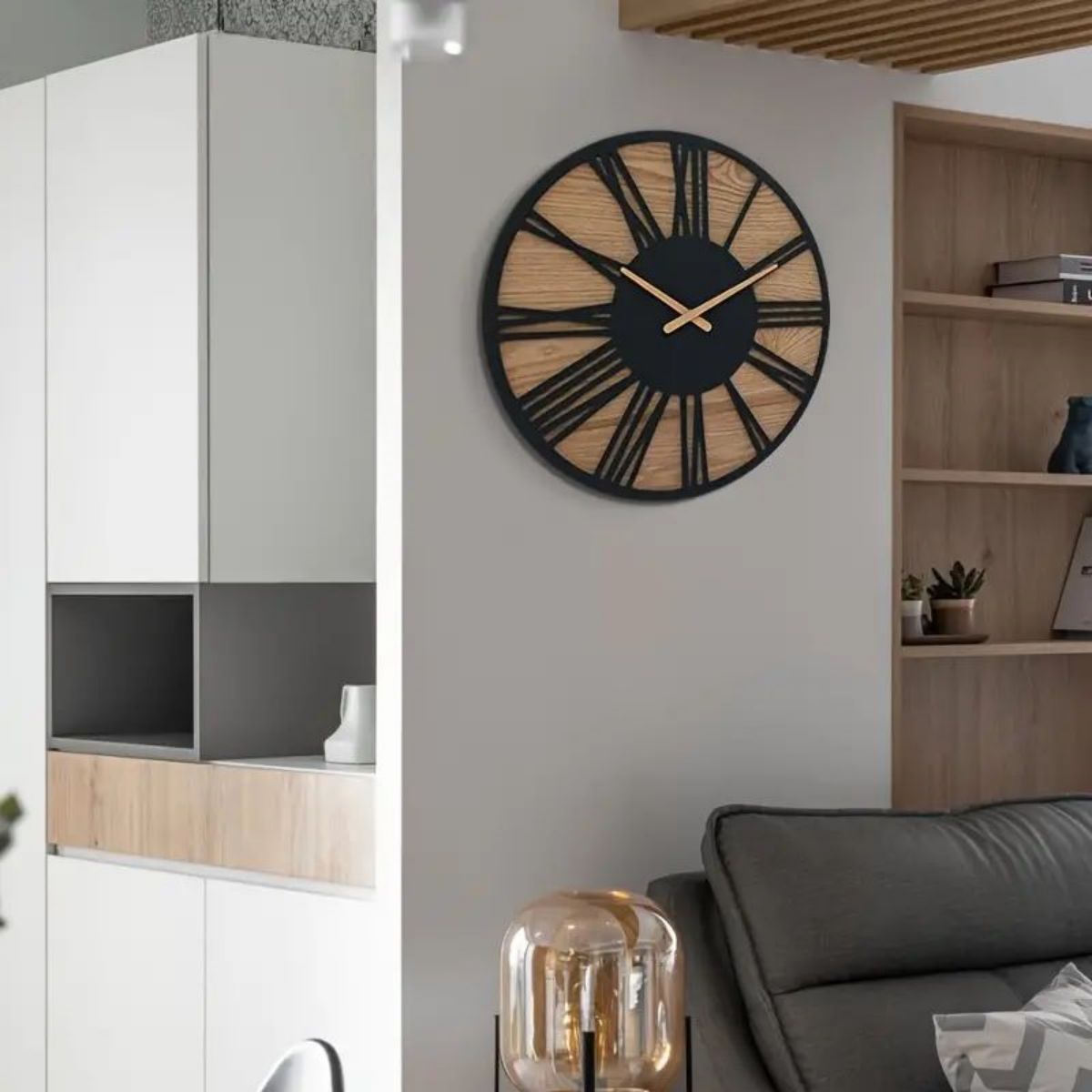 Creative Retro Wood Mute Iron Wood Wall Clock