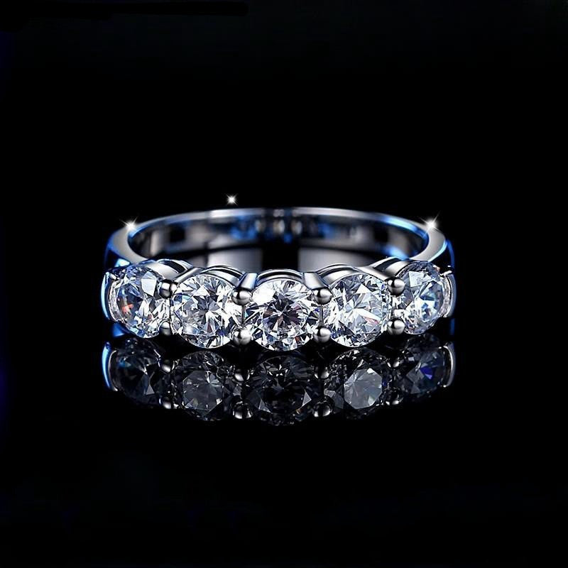 Fashion Personality Silver Moissanite Ring Women