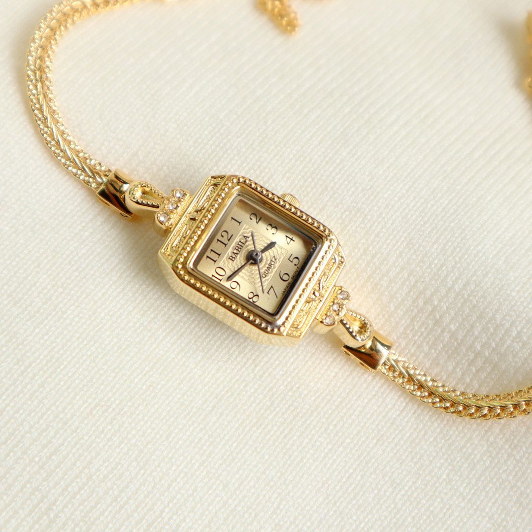 Small And Exquisite Fine Band Watch Retro Bracelet Square Model