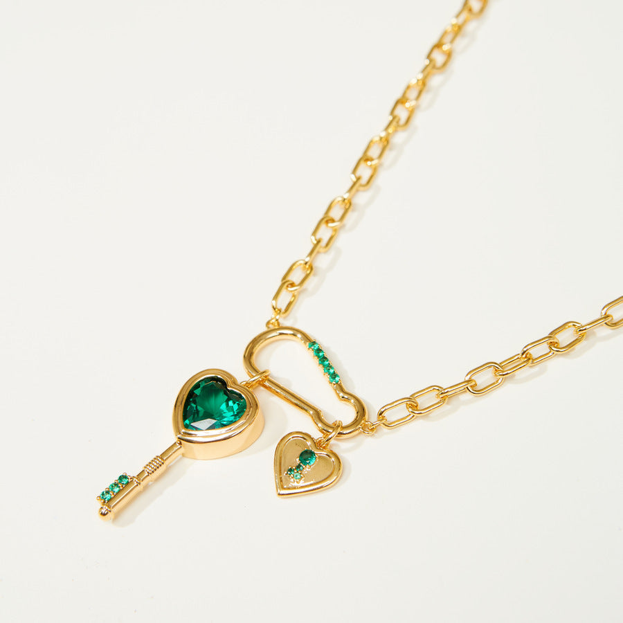 Fashion Emerald Love Key Inlaid Zircon Pendant Necklace