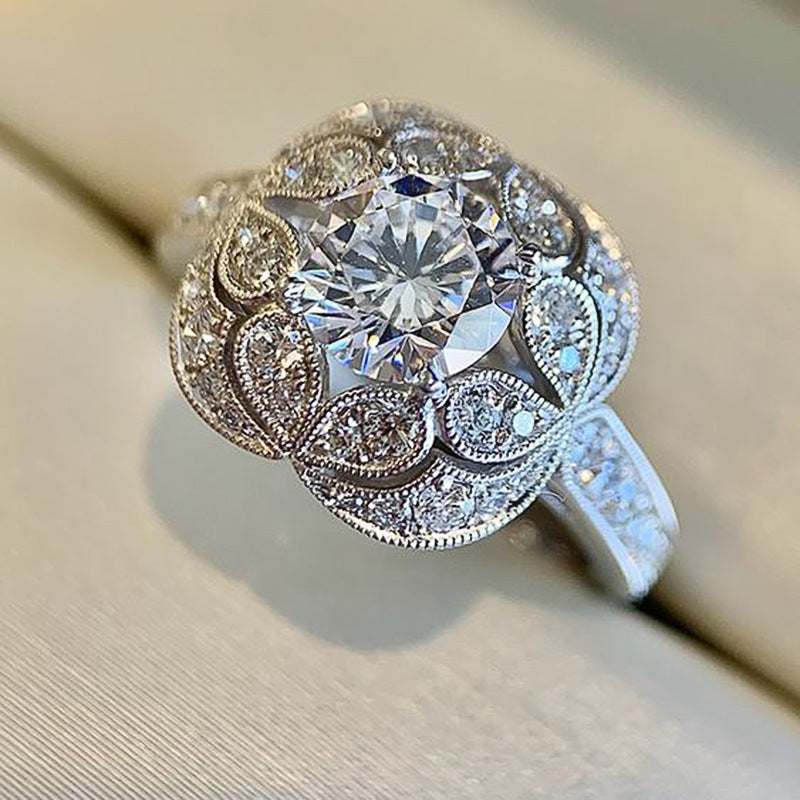 Fashion Ornament Vintage Flowers Zircon Ring Delicate Flower Round Diamond For Women