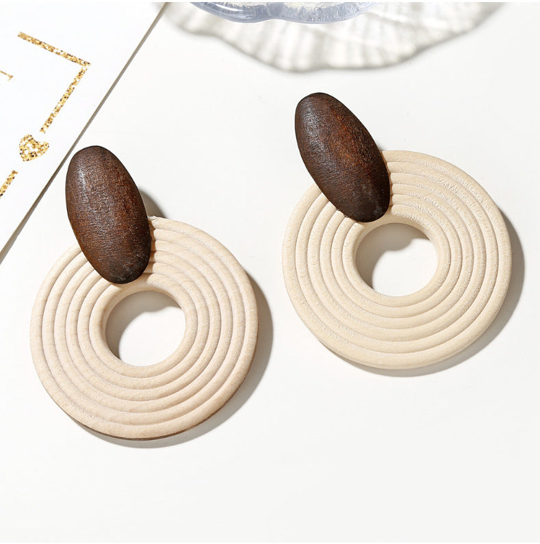 Wooden thread round hoop earrings