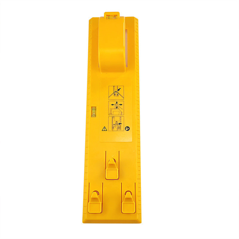 Multifunctional spirit level for frame hanging tool