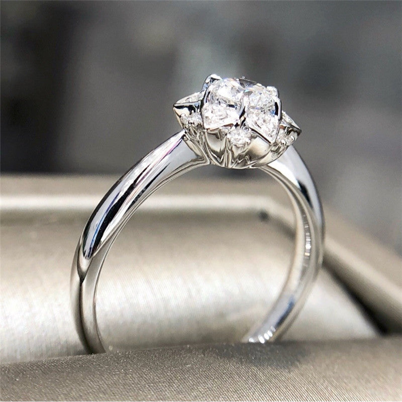 Women's Luxury Flower Artificial Zircon Ring