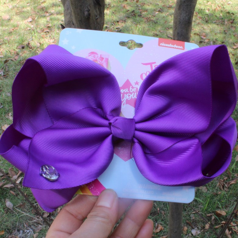 Oversized bow hair clip