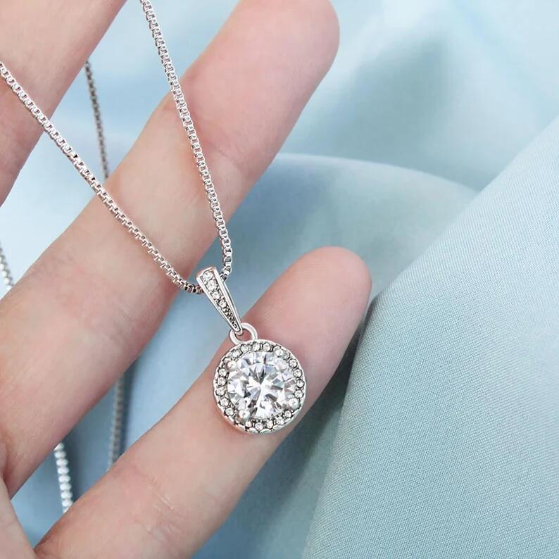 Micro Set Round Bag Carat Diamond Necklace