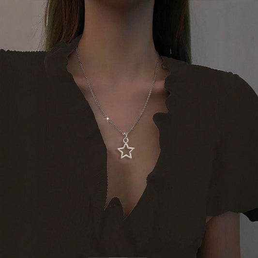 Hollow Stars Clavicle Chain Fashion Cold