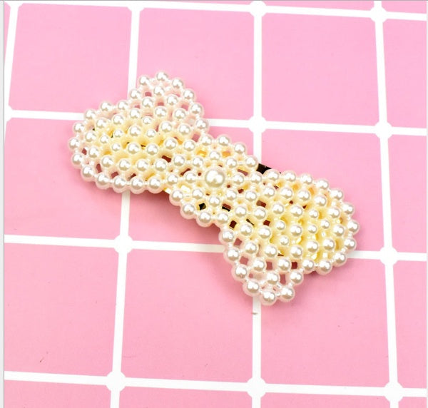 Knitted hair clip headdress