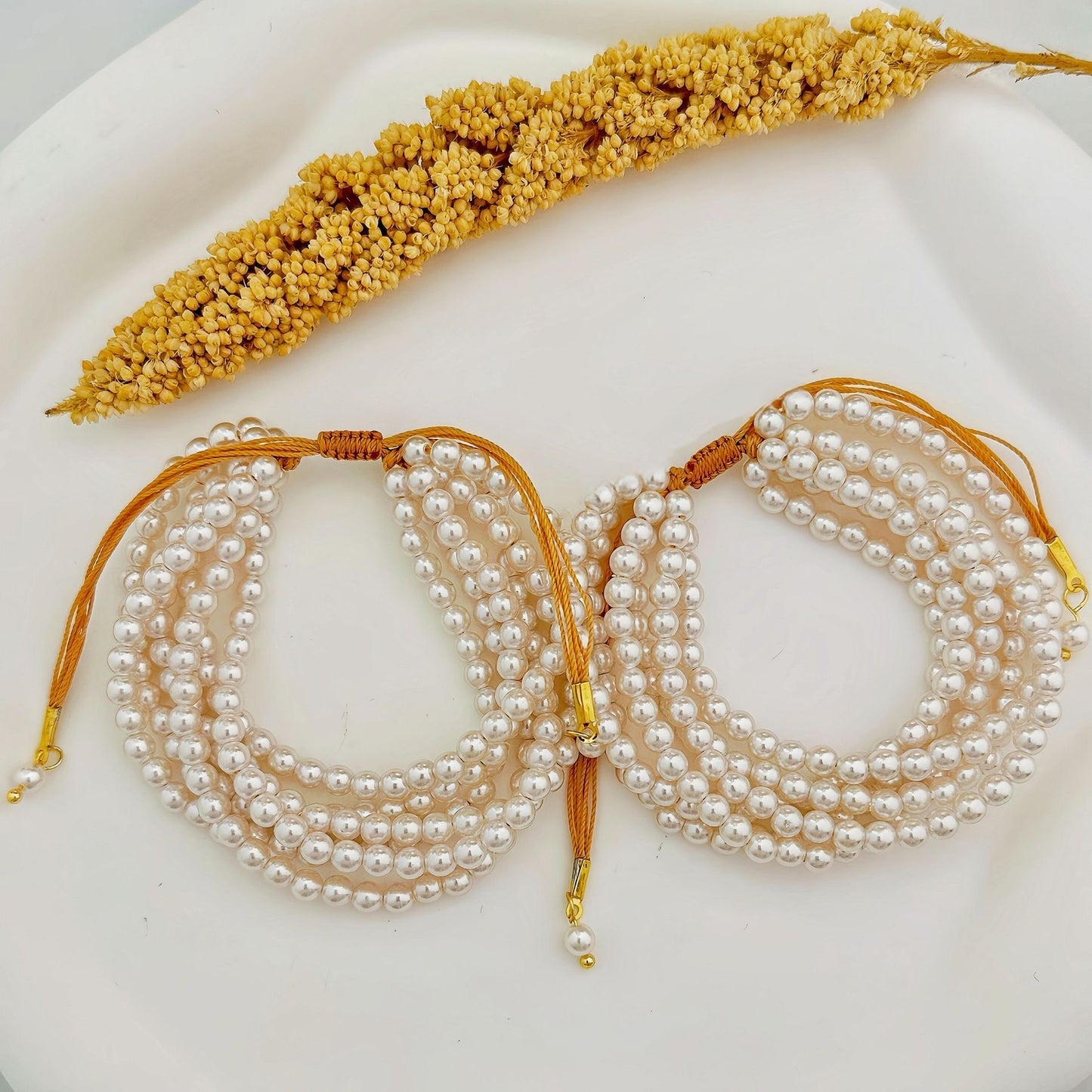 1 PCS Multilayer Pearl Bracelet For Women Unique Adjustable Rope Chic White Pearl Bracelet Elegant Wedding Jewely