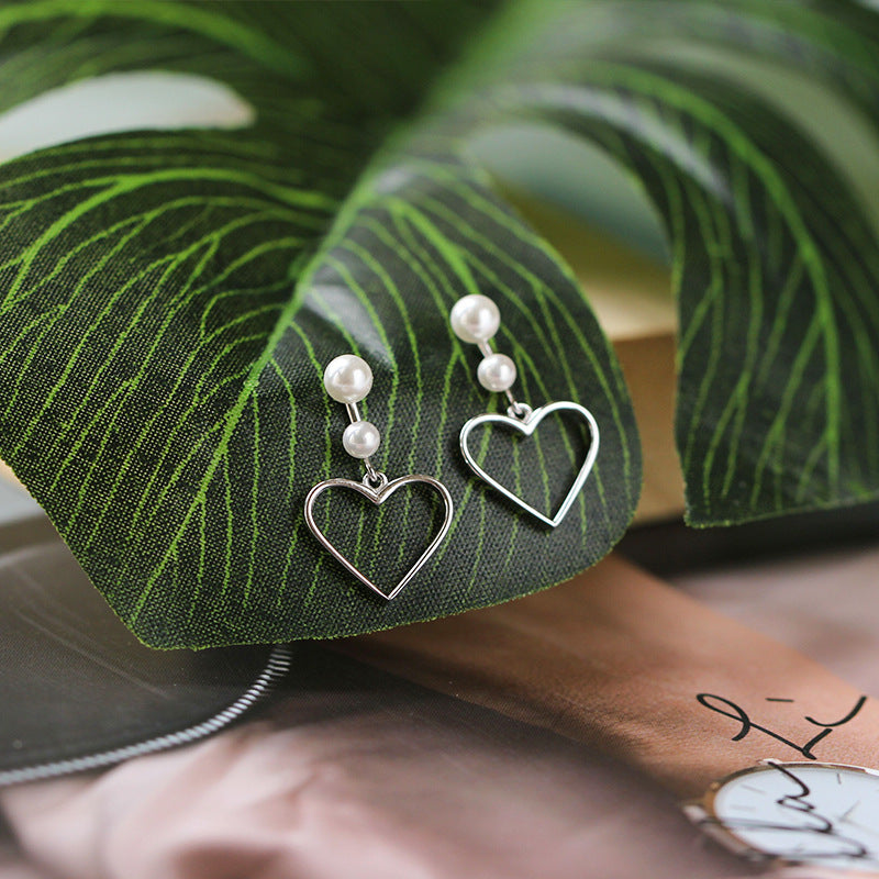 Hollow love earrings