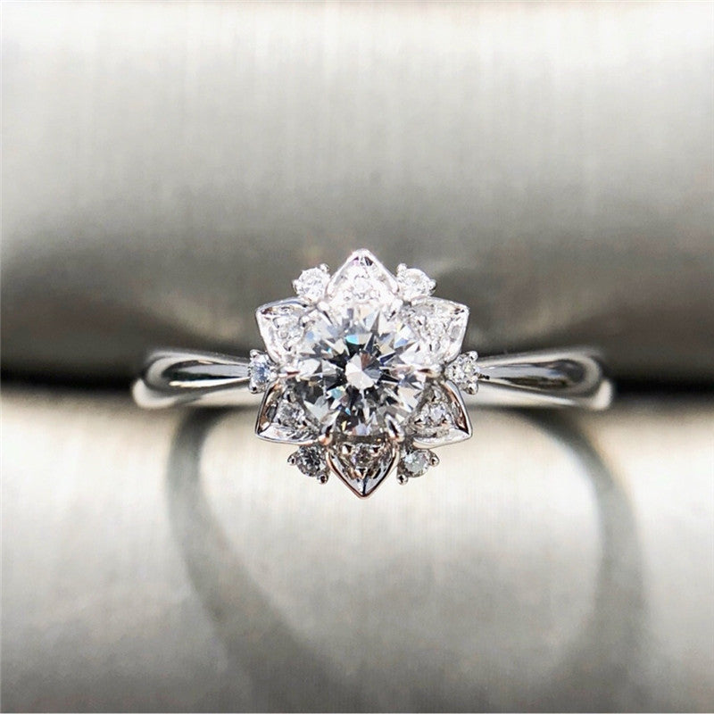 Women's Luxury Flower Artificial Zircon Ring
