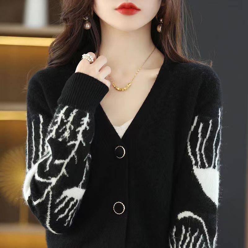 Mori Style V-neck Cardigan Black And White Color Matching Sweater Top