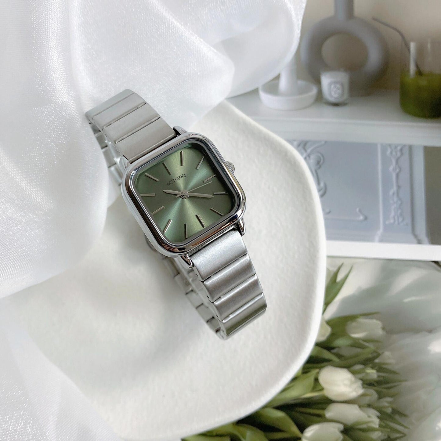 Fashionable All-match Women's Simple Steel Belt Quartz Watch