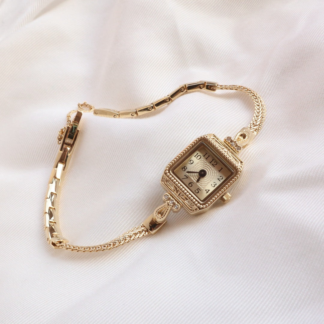 Small And Exquisite Fine Band Watch Retro Bracelet Square Model