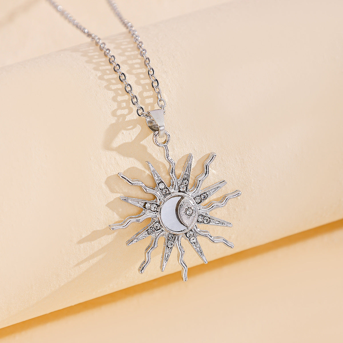 Fashion Alloy Moon Pendant Niche Sun