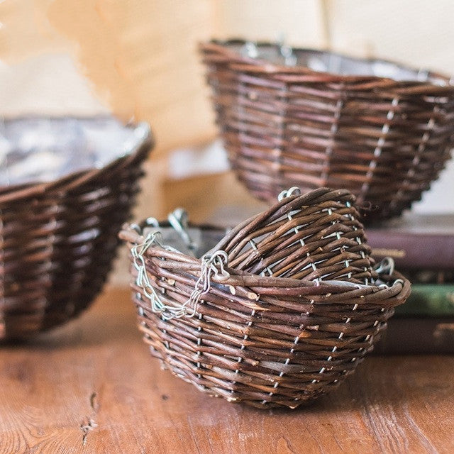 Natural wicker hanging basket flower pot