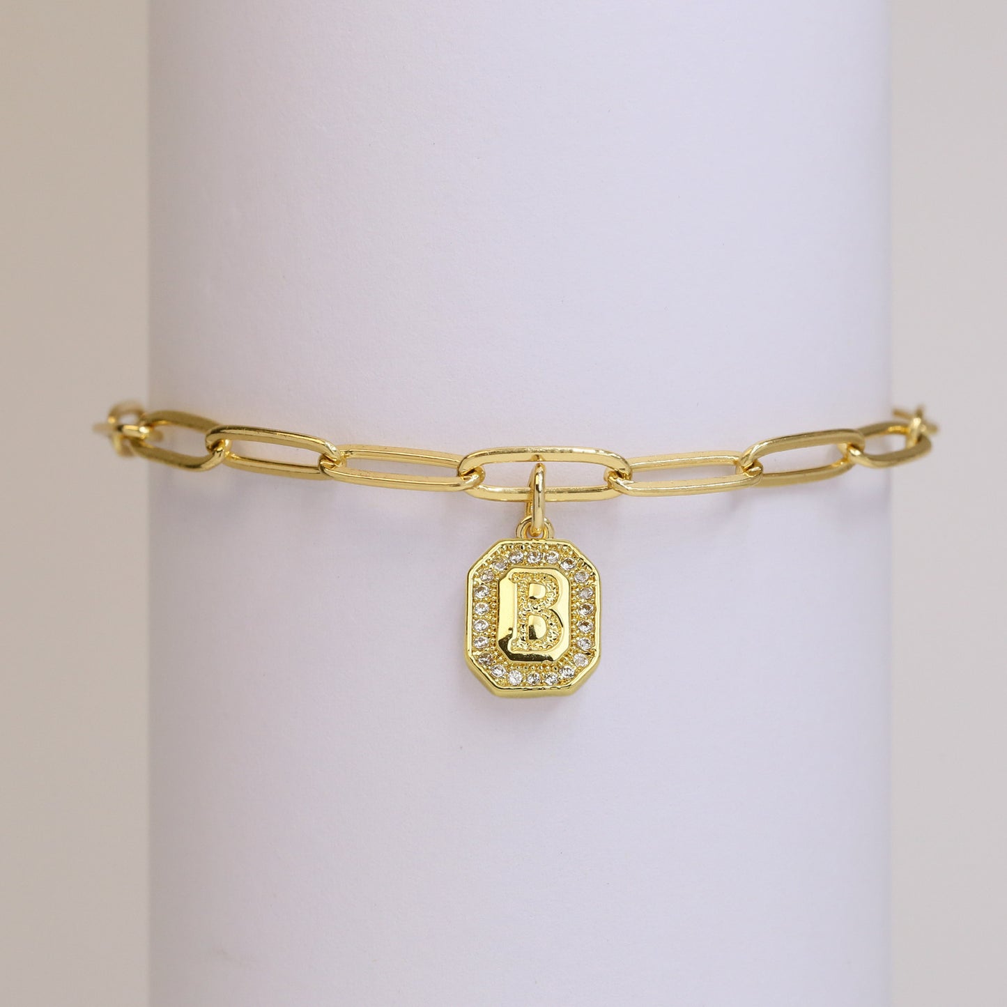 18k26 English Square Tags Letter Bracelet