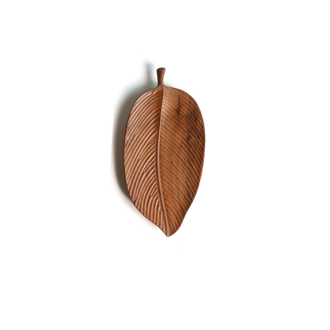 Leaf-shaped wooden tea tray