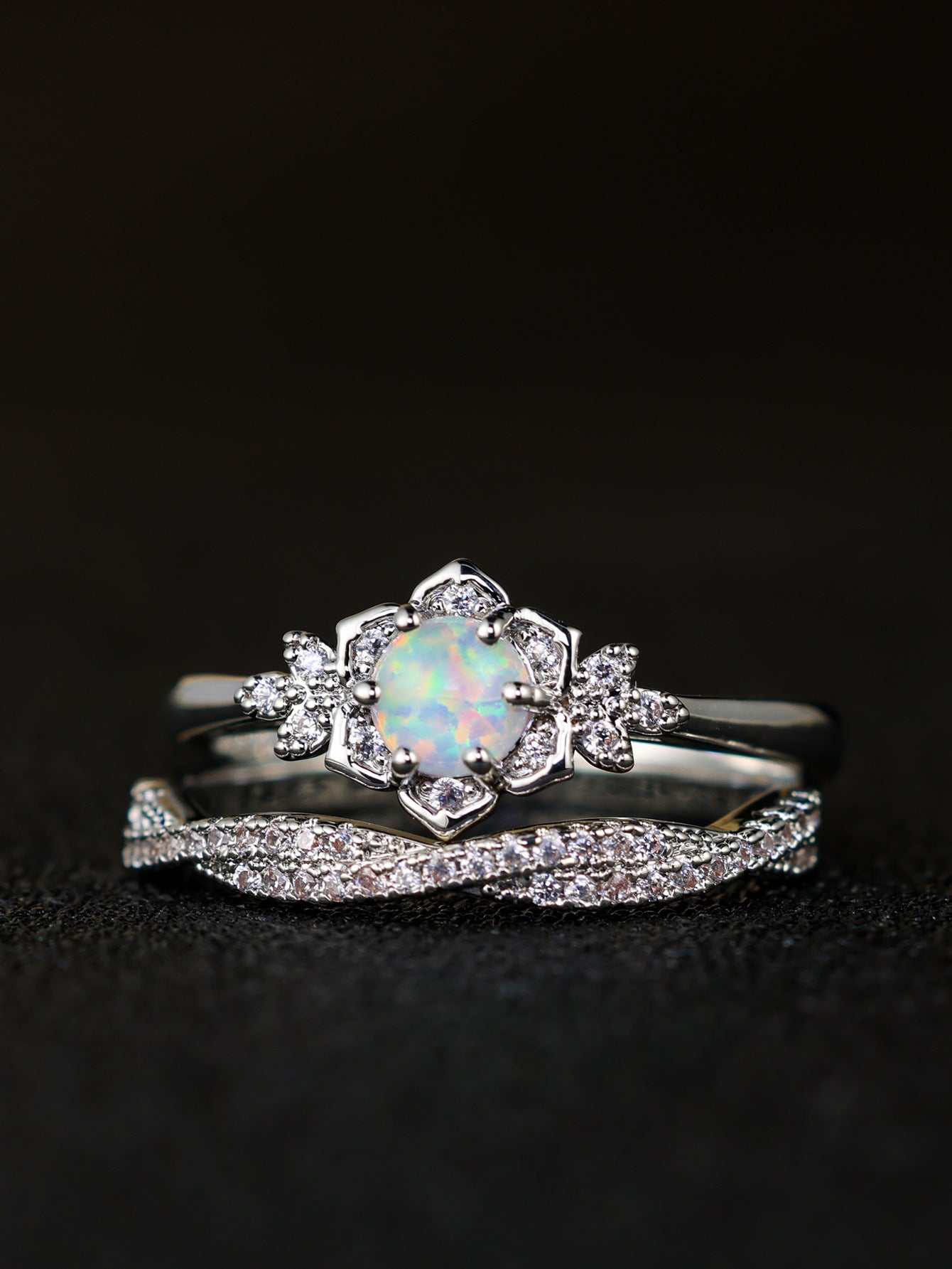 Creative Diamond-shaped Lace Six-claw Inlaid Opal Couple Rings Zircon Ring