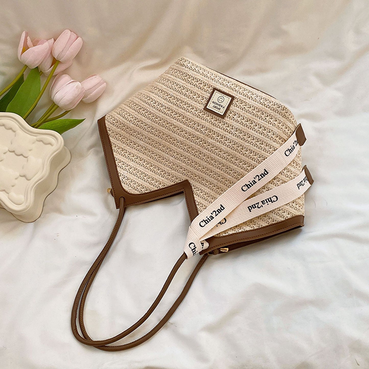 Female Large Capacity Tote Commuter Hand-carrying Bag