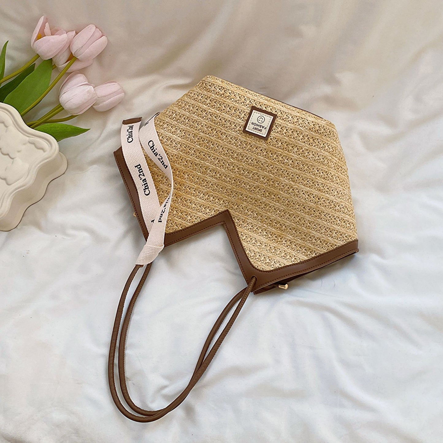 Female Large Capacity Tote Commuter Hand-carrying Bag