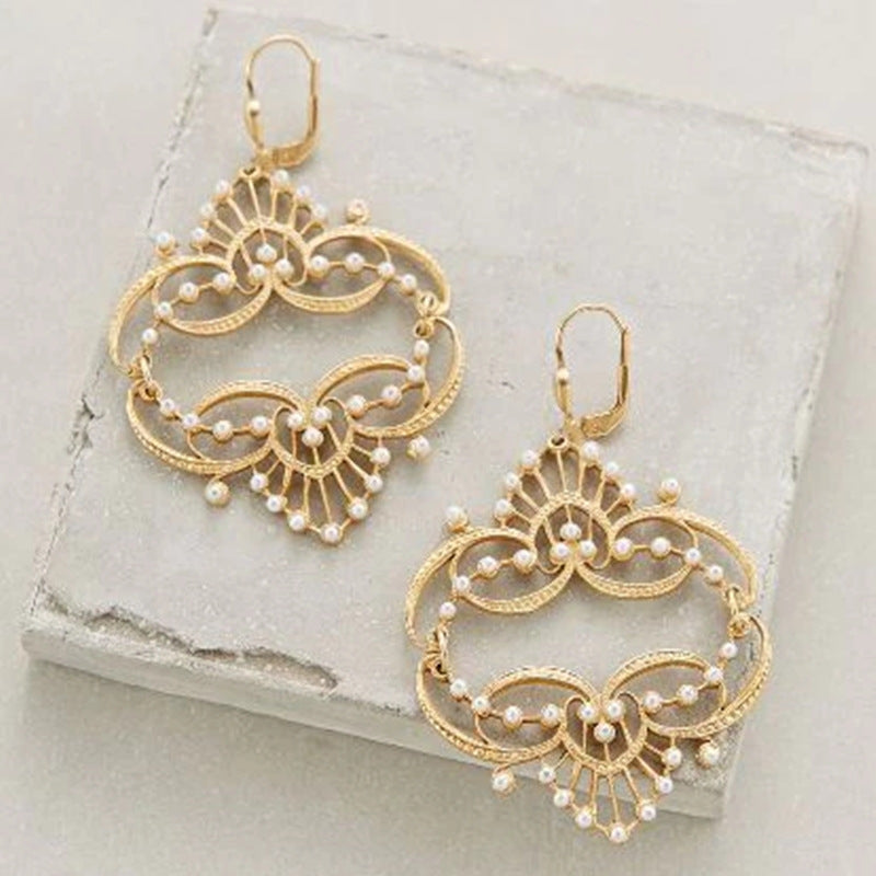 Bohemian Style Hollow Pattern Pure Copper Plated Pearl Fashionable Earrings