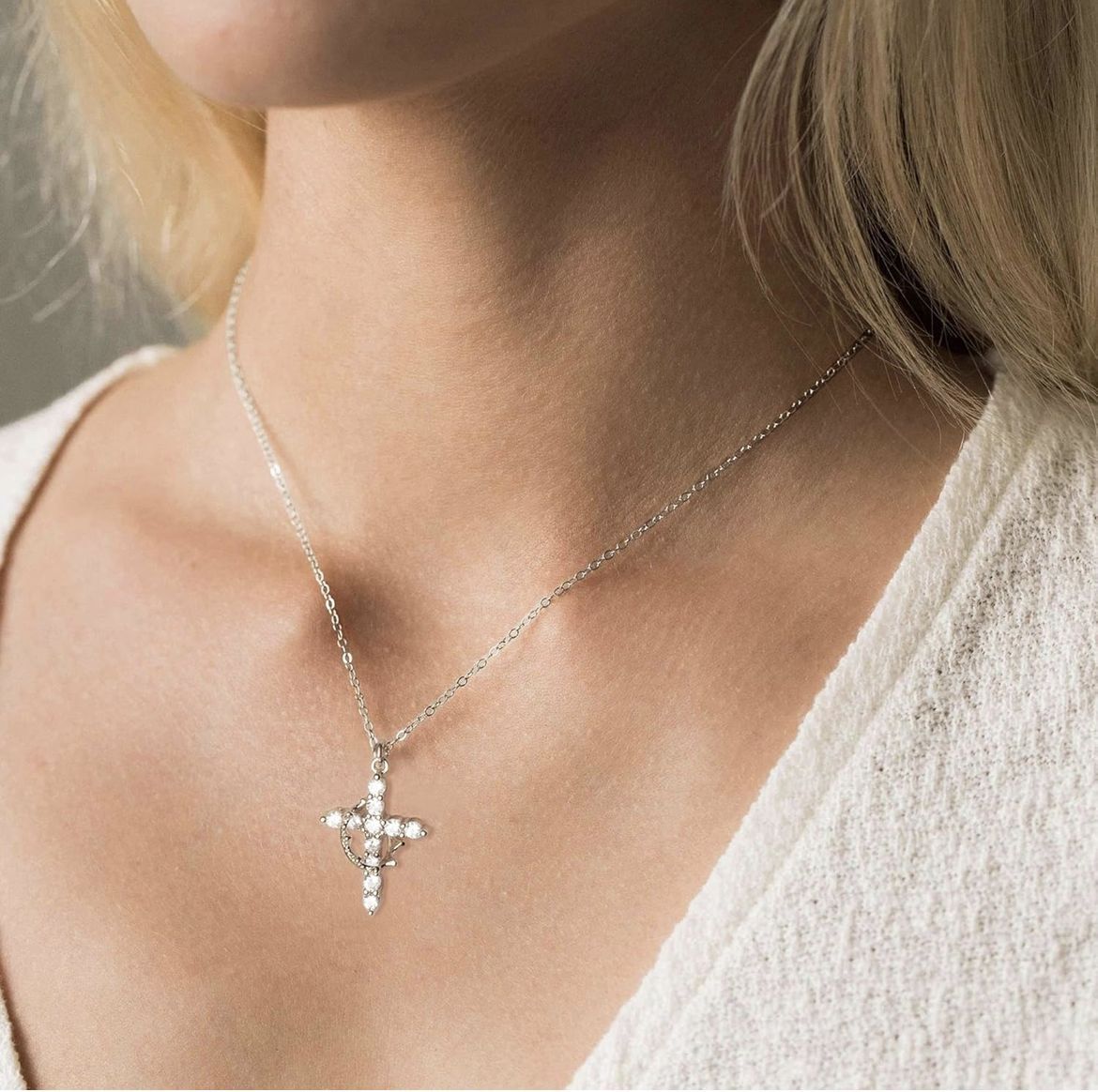 Cross Crown Rotatable Necklace All-match