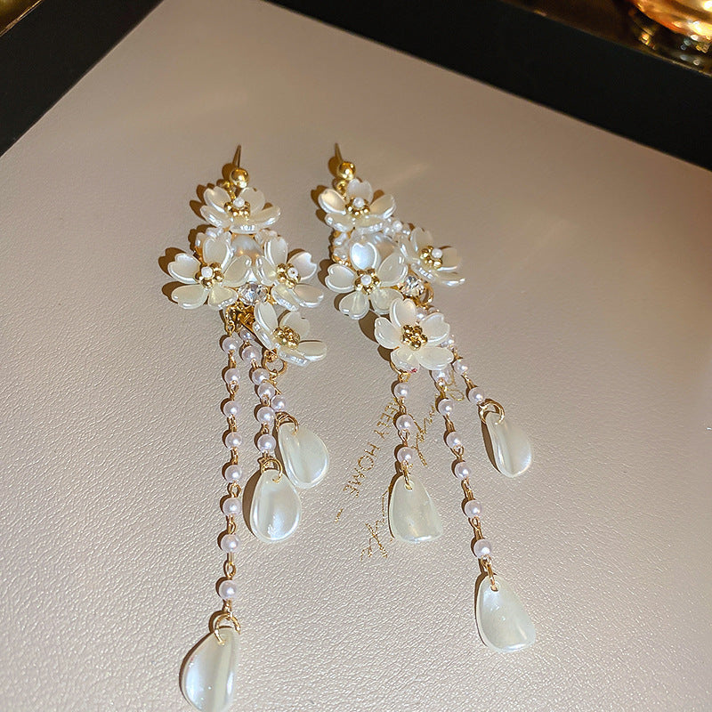Light Luxury Flower Tassel Earrings Light Luxury