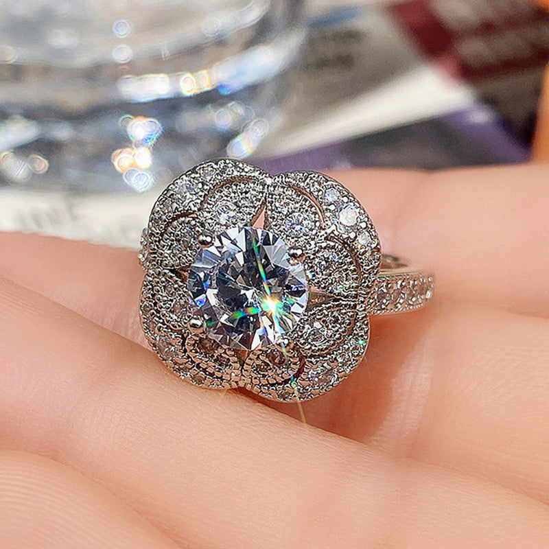 Fashion Ornament Vintage Flowers Zircon Ring Delicate Flower Round Diamond For Women