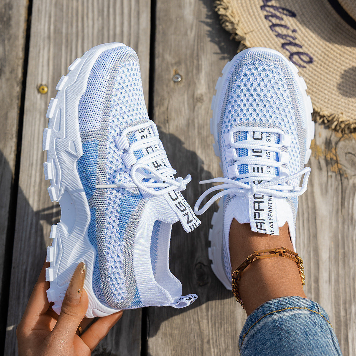 Flyknit Mesh Shoes Women's Thin Breathable Casual Shoes