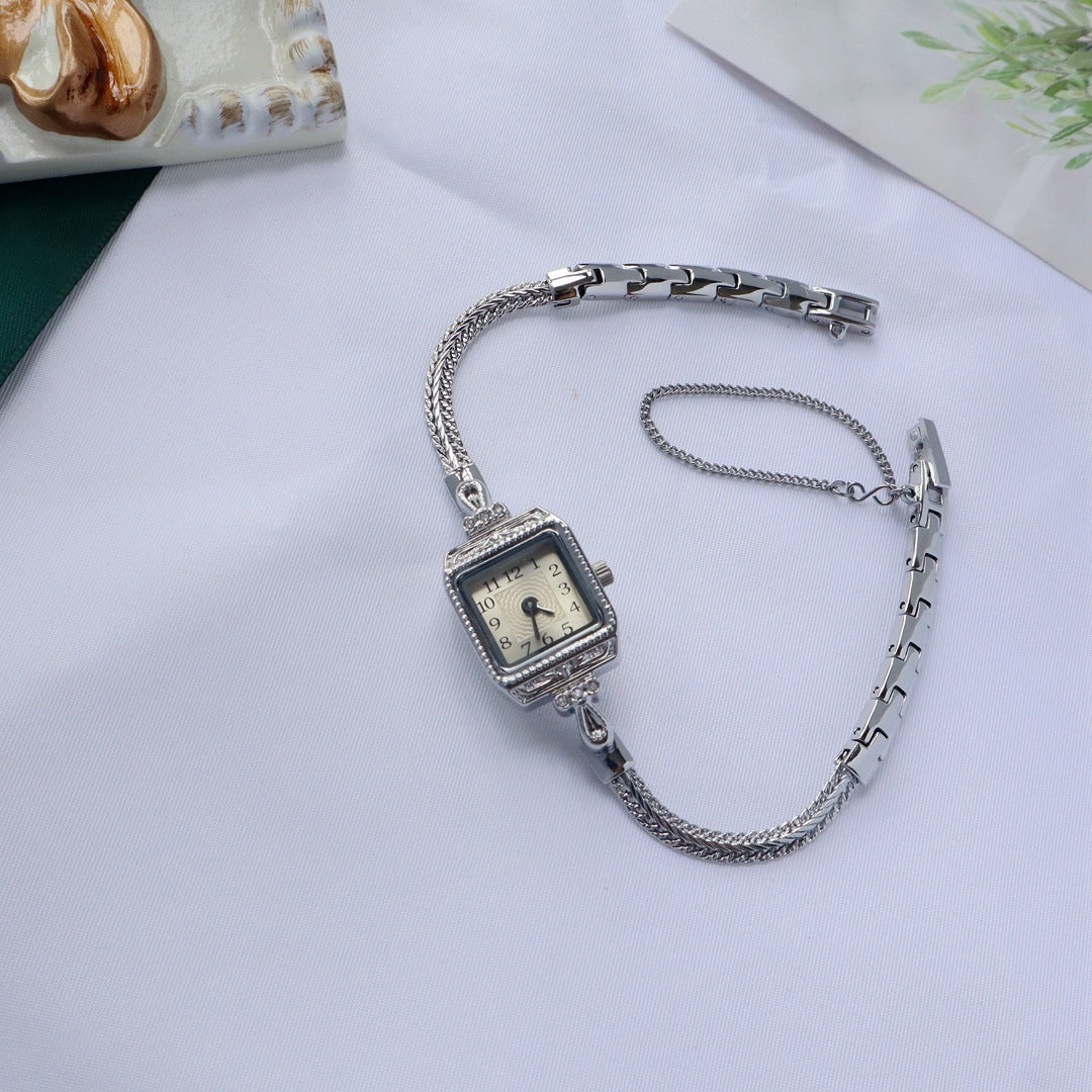 Small And Exquisite Fine Band Watch Retro Bracelet Square Model