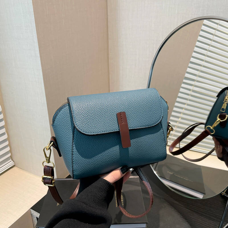 Women's Crossbody Bag New Small Bag Mobile Phone Bag Versatile Shoulder Bag Shell Bag Trendy Hot Mobile Phone Bag Versatile Shoulder Bag Exquisite Genuine Leather Texture Small Bag