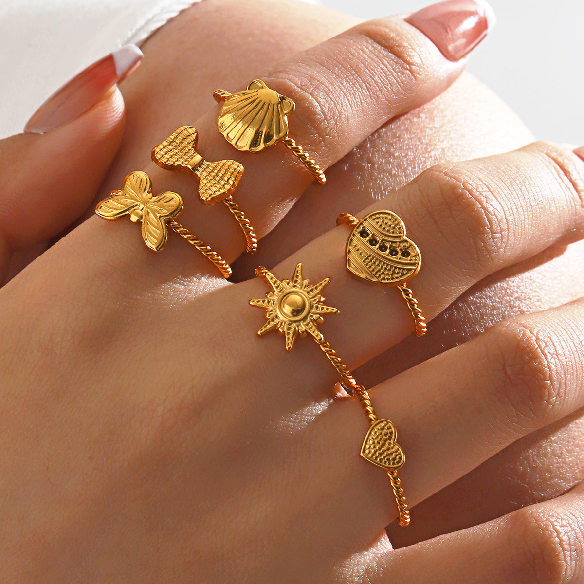 Gold-plated Sun Heart-shaped Open Ring Niche