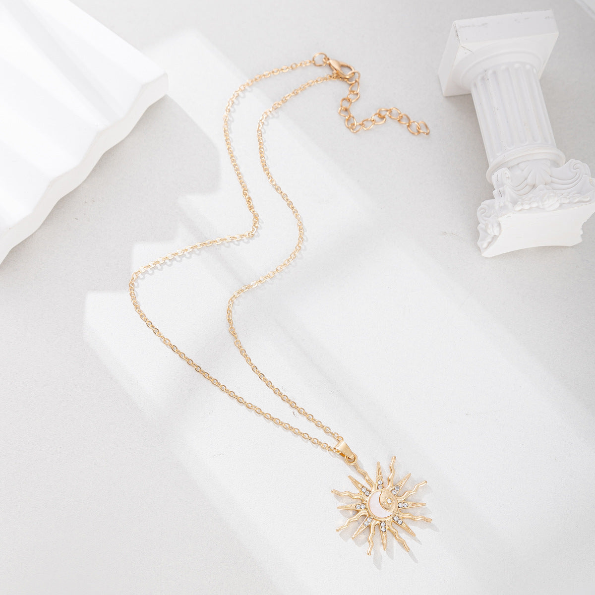 Fashion Alloy Moon Pendant Niche Sun